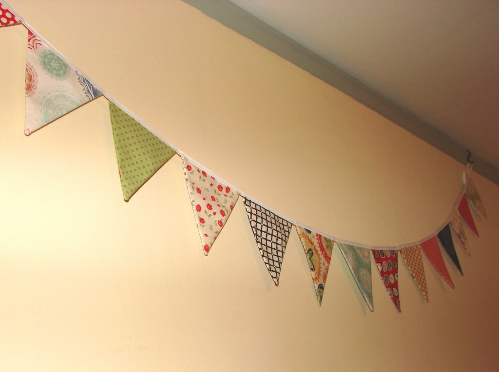 Bunting (9)